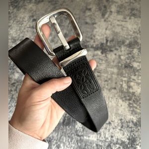 GUC! Fossil Black Leather Belt, size large.